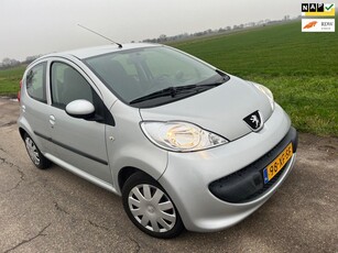 Peugeot 107 1.0-12V XS / 5 deurs - airco - 1e eigenaar