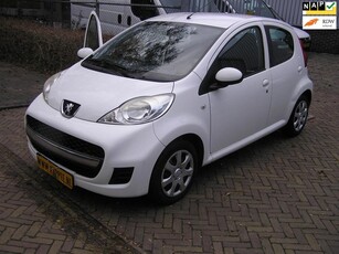 Peugeot 107 1.0-12V XS nap airco nieuwe apk