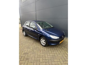 Peugeot 206 1.4 One-line/5D/bluetooth/Elek ramen/Apk