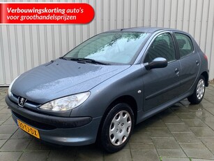 Peugeot 206 1.4 One-lineNieuwe APK5 Deurs