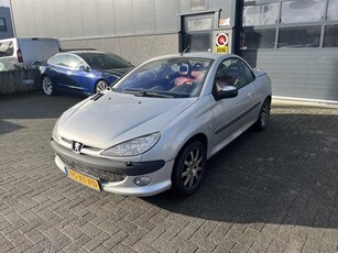 Peugeot 206 CC 2.0-16V 2002 Cabriodak Leder Airco