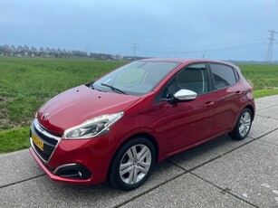 Peugeot 208 1.2 PureTech Signature, Navigatie (bj 2019)