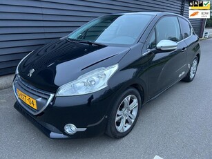 Peugeot 208 1.2 VTi Allure PDC Half Leder Panoramadak APK