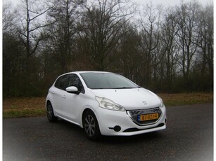 Peugeot 208 1.4 e-HDi Active . AUTOMAAT met flippers .