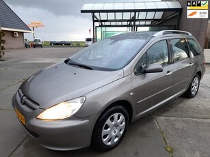 Peugeot 307 SW 1.6 16V Premium , Pano , Clima , Trekhaak !