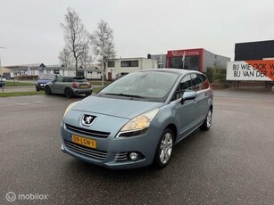 Peugeot 5008 1.6 THP GT 7persoons ( iets schade aan rechts)