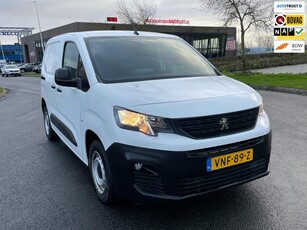 Peugeot Partner 1.2 PureTech Premium, Benzine, 1e eig, Geen