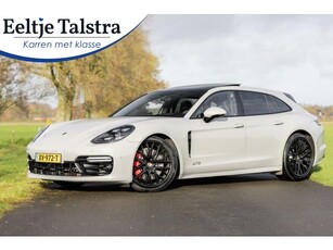 Porsche Panamera Sport Turismo 4.0 GTSRear seat