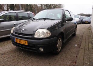 Renault Clio 1.4 RT 195 dkm apk 17-6-2025 lm velgen