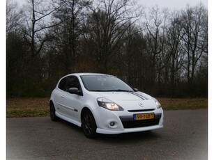 Renault Clio 1.6 GT . Gordini Serrie . Airco . Navigatie .