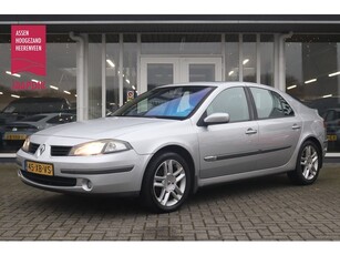 Renault Laguna BWJ 2007 2.0-16V 135 PK Business TREKHAAK /