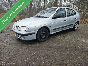 Renault Megane 1.4-16V RN inruilkoopje