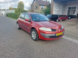 Renault Mégane 1.6-16V Dynamique Comfort LPG G3 en Nieuwe