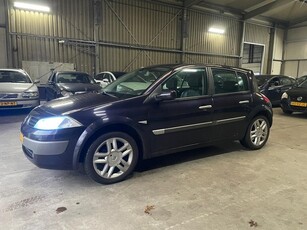 Renault Mégane 1.6-16V Privilège Luxe