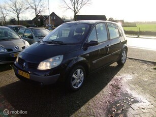 Renault Scenic 1.6-16V Dynamique Luxe mpv