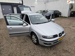 Seat Leon 1.6 5 Deurs nwe apk Airco rijklaar