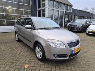 Skoda Fabia Combi 1.4-16V Ambiente / Trekhaak / Garantie