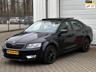 Skoda Octavia 1.4 TSI Greentech Ambition, Navi, Panodak