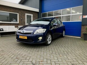 Toyota Auris 1.8 Full Hybrid Dynamic