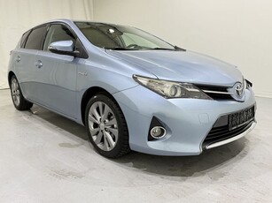 Toyota Auris HB 1.8 Hybrid Lease Navi/Clima (bj 2013)