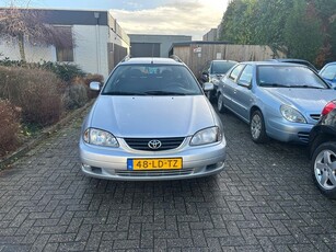 Toyota Avensis Wagon 1.8-16V Linea Luna