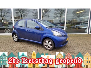 Toyota Aygo 1.0-12V + 50% deal 1.725,- ACTIE LMV /