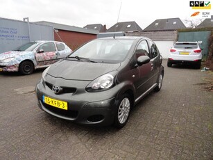 Toyota Aygo 1.0-12V Aspiration Green (KM 196191 NAP AIRCO)