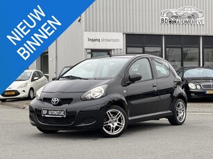 Toyota Aygo 1.0-12V Comfort AIRCO/15'' LM VELGEN/EL