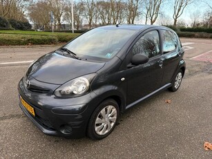 Toyota Aygo 1.0 VVT-i Now, 5 Drs, Airco!!