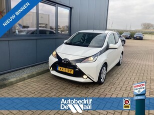 Toyota Aygo 1.0 VVT-i X-Play 5-drs. CAMERA/AIRCO/LIMITER/1E