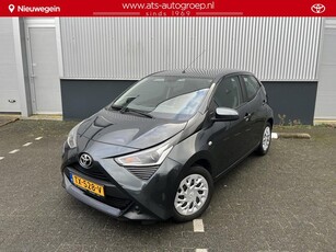 Toyota Aygo 1.0 VVT-i x-play Automaat Navigatie