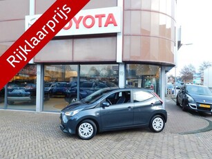 Toyota Aygo 1.0 VVT-i x-play Unieke Kilometerstand!