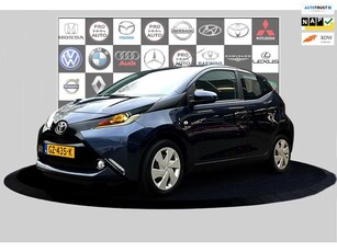 Toyota Aygo 1.0 VVT-i x-play camera_Cruise_Airco_5drs