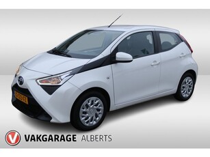 Toyota Aygo 1.0 VVT-i x-play limited / Navi / Bluetooth /