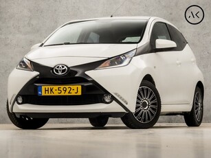 Toyota Aygo 1.0 VVT-i x-play (NAP, SCHERM, CAMERA