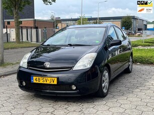 Toyota Prius 1.5 VVT-i Business Edition