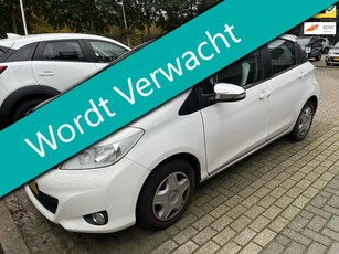 Toyota Yaris 1.0 VVT-i Trend 5-deurs 1e eig. Clima Navi