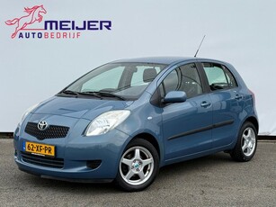 Toyota Yaris 1.3 VVTi Sol 5 Deurs Sportvelgen Airco !!