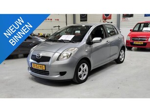 Toyota Yaris 1.3 VVTi Sol Navi, Airco, LMV, NAP!