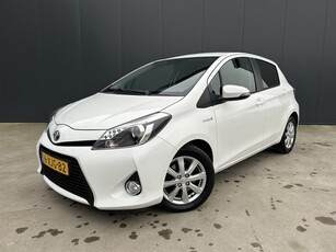 Toyota Yaris 1.5 Full Hybrid Aspiration CAMERA ECC