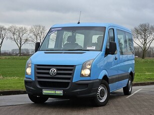 VOLKSWAGEN CRAFTER 35 2.5 passenger van + lift