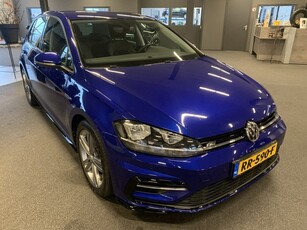 Volkswagen Golf 1.0 TSI Highline Business R