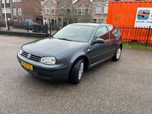 Volkswagen Golf 1.4-16V Trendline! Airco! 198 DKM NAP!