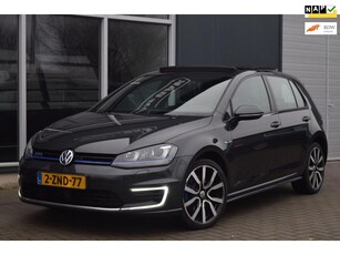 Volkswagen Golf 1.4 TSI GTE Pano ACC Lane Assist