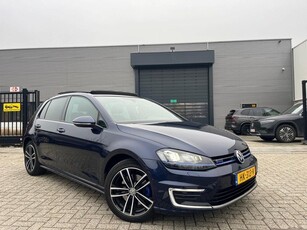 Volkswagen Golf 1.4 TSI GTE PanoXenon 204Pk 2015