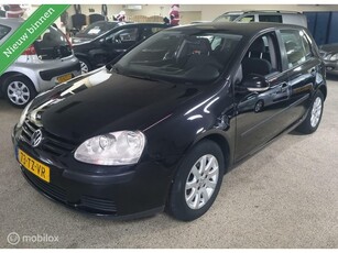 Volkswagen Golf 1.6 FSI Comfort Business airco 5 deurs.