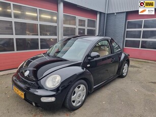 Volkswagen New Beetle 2.0 Highline Voor echte