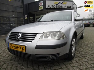 Volkswagen Passat 1.8 Turbo Sportline