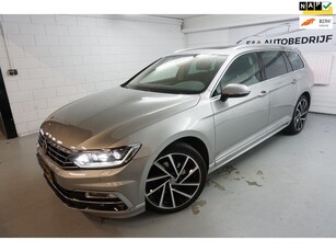 Volkswagen Passat Variant 1.6 TDI Connected R-Line / PANO /