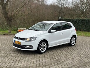 Volkswagen Polo 1.2 TSI Comfortline NAVI I CRUISE I NL -